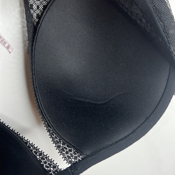 Victoria’s Secret Plunge Solid Black Lace Bra - Picture 9 of 9